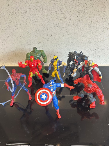 Marvel mixed lot action - 8,