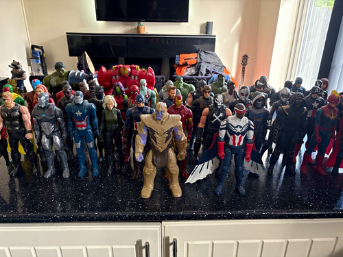 Marvel figures bundle