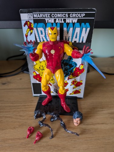 Marvel legends series iron man - marvel,
